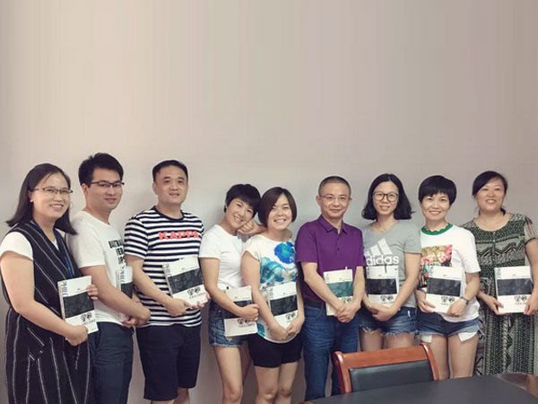 【堅持成習慣，習慣成優(yōu)秀】——《智者的頓悟》讀書分享會